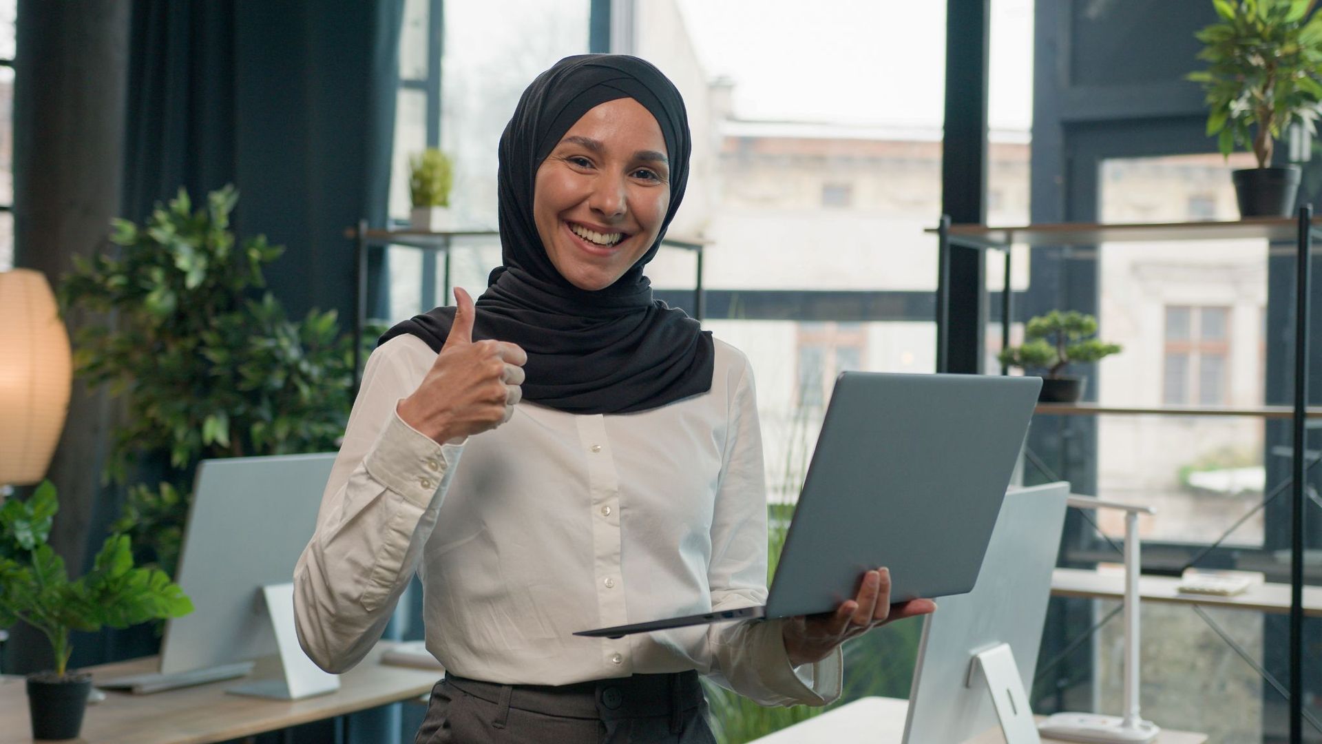 "استراتيجيات تقييم فعّالة للموظفين: أهمية التقييم وتطبيقات النموذج"